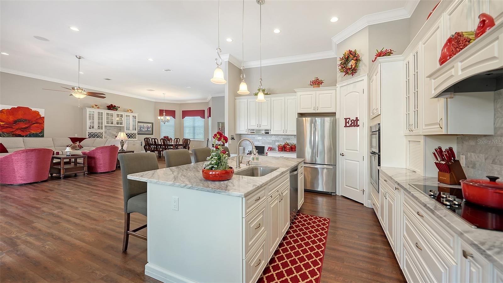 BISHOPS COURT AT THE OAKS PRESERVE - Residential