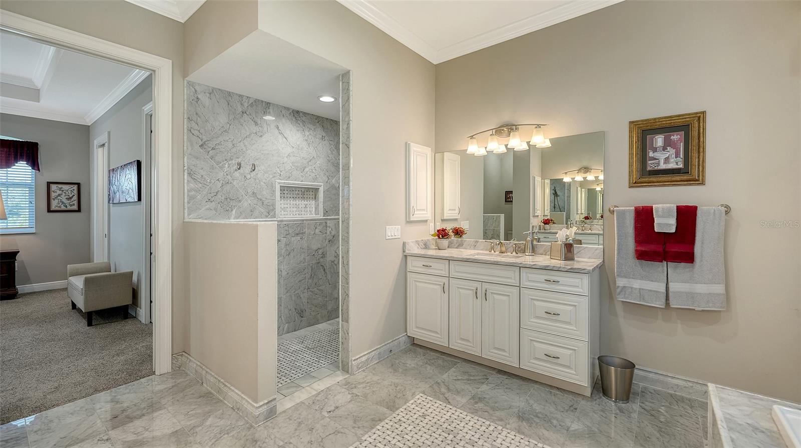 BISHOPS COURT AT THE OAKS PRESERVE - Residential