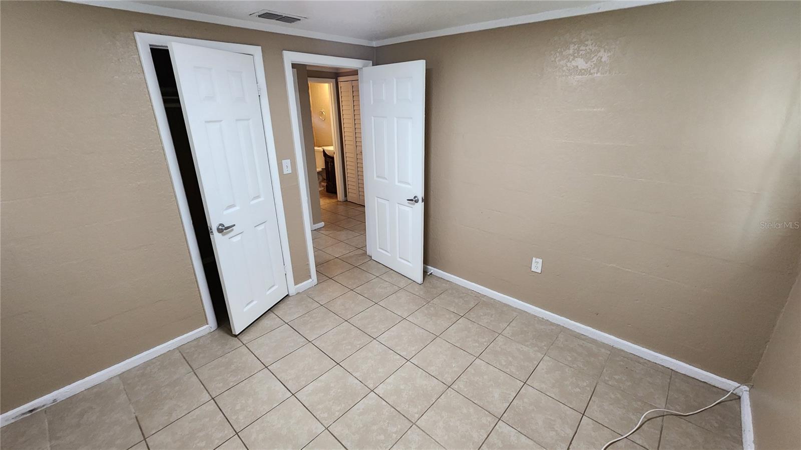 US GORVERNMENT - Residential Income