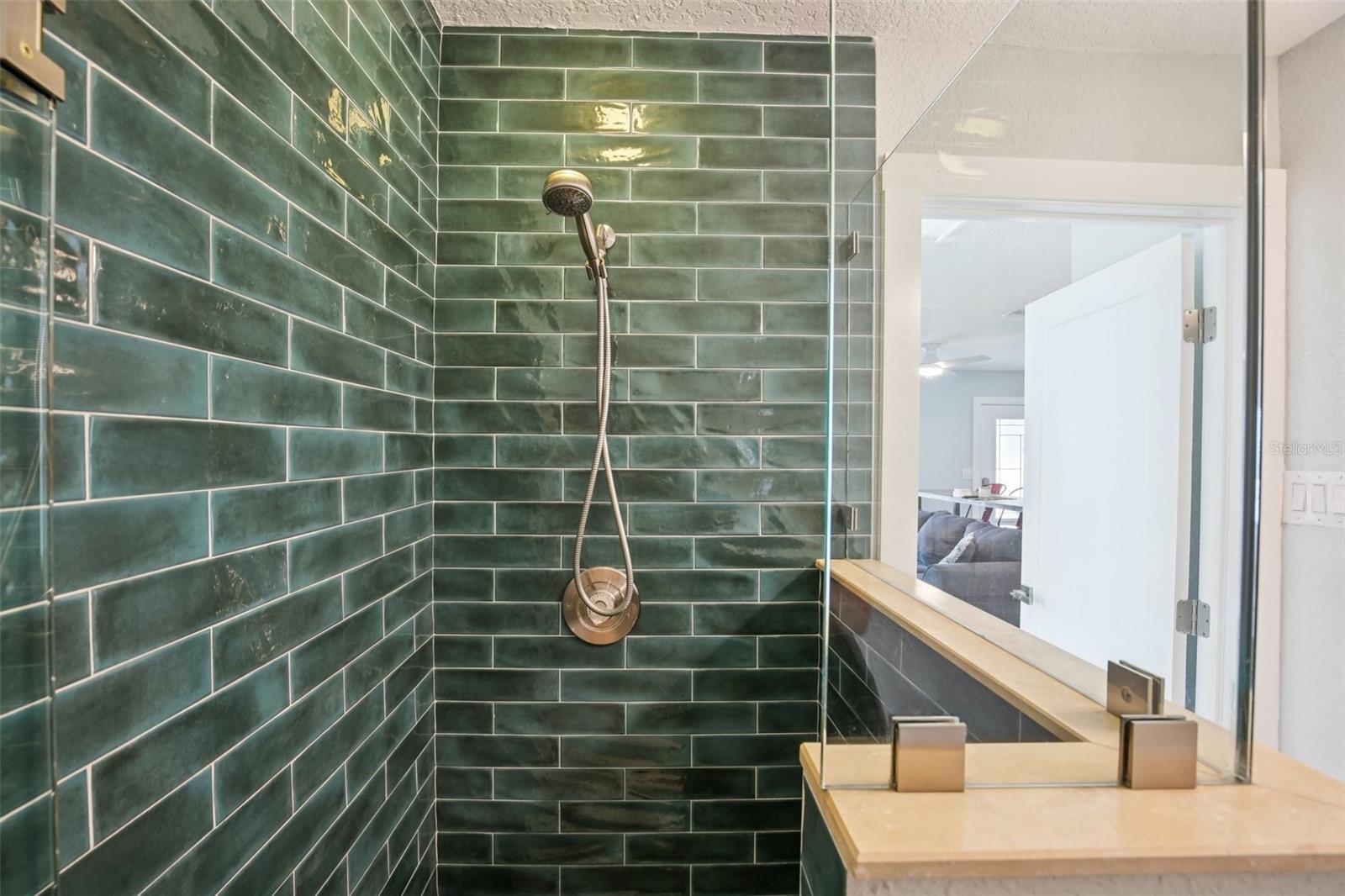 SHORE ACRES BAYOU GRANDE SEC - Residential