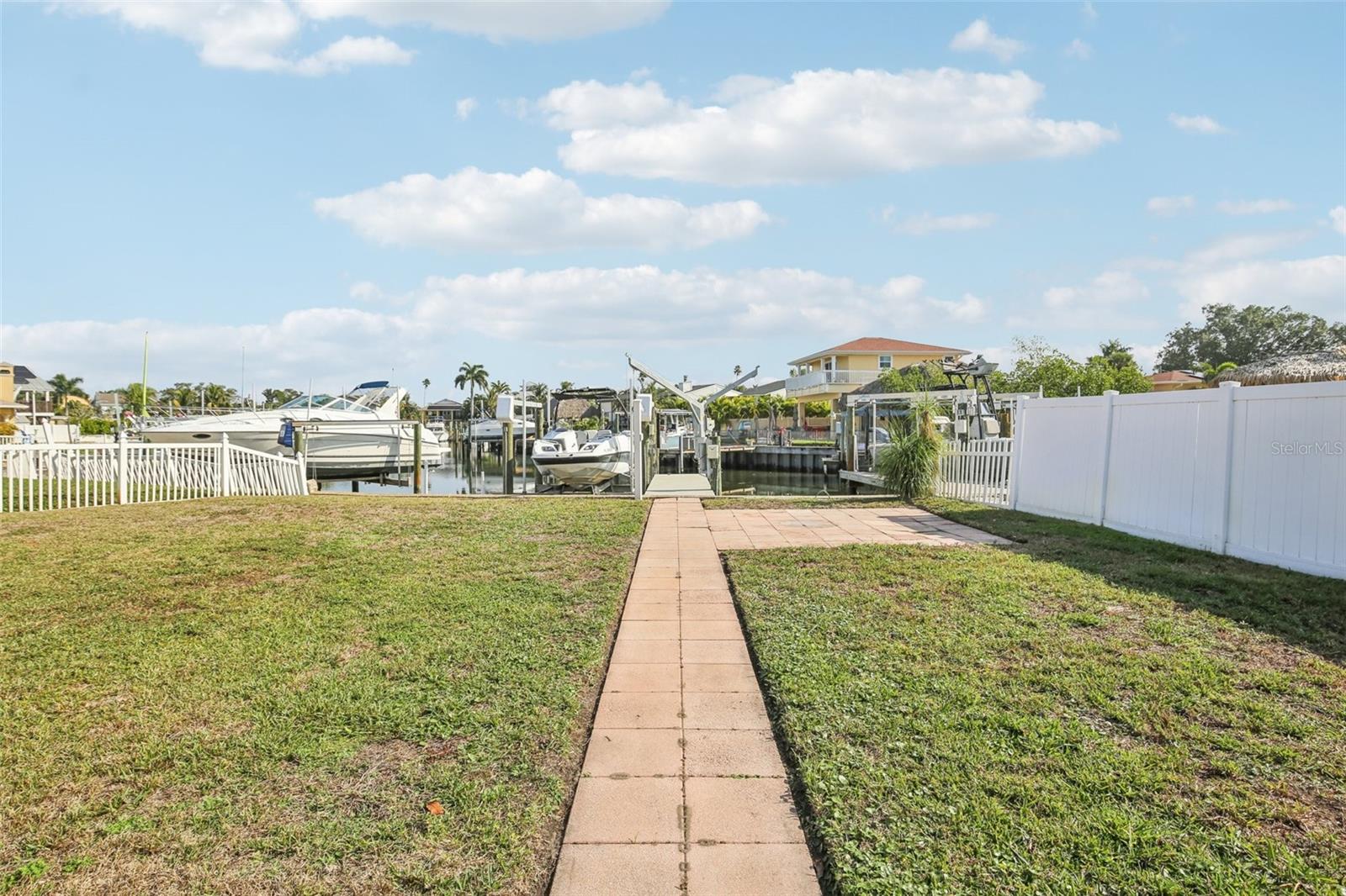 SHORE ACRES BAYOU GRANDE SEC - Residential