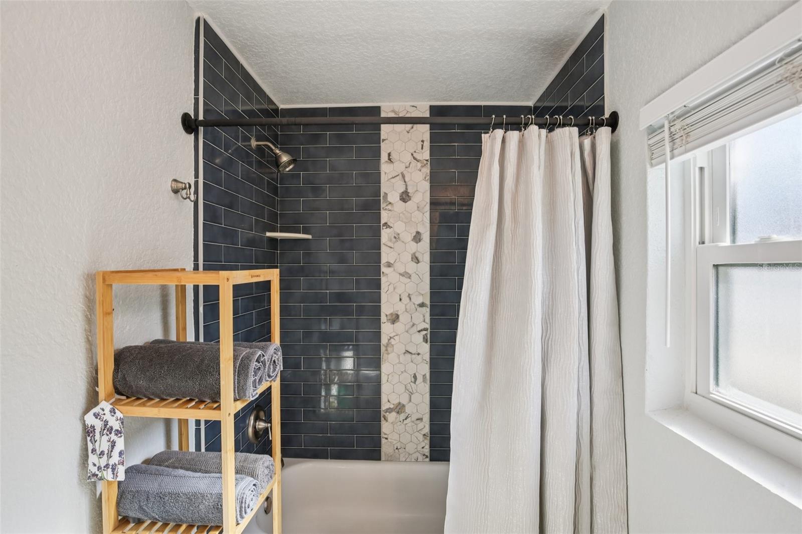 SHORE ACRES BAYOU GRANDE SEC - Residential