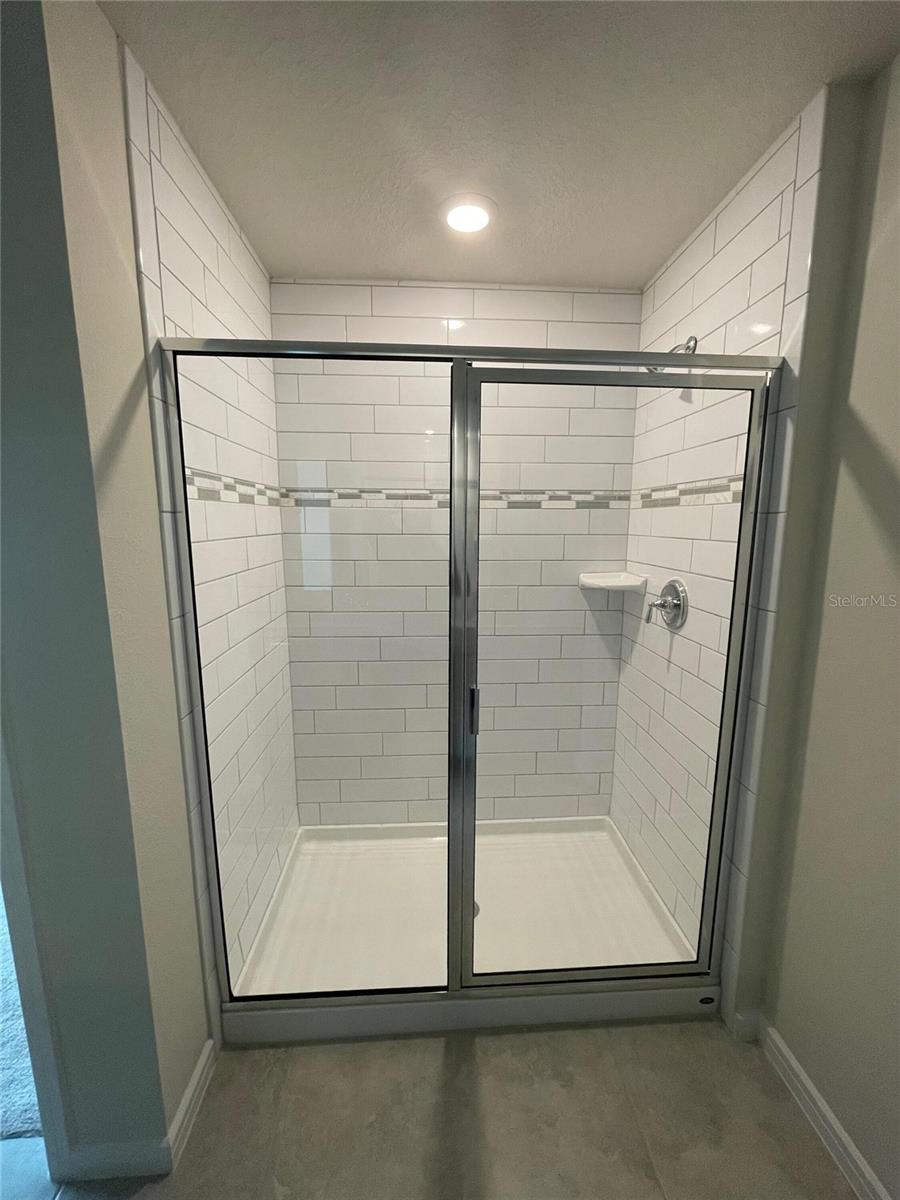 ISLES/LK NONA PH 3B - Residential Lease