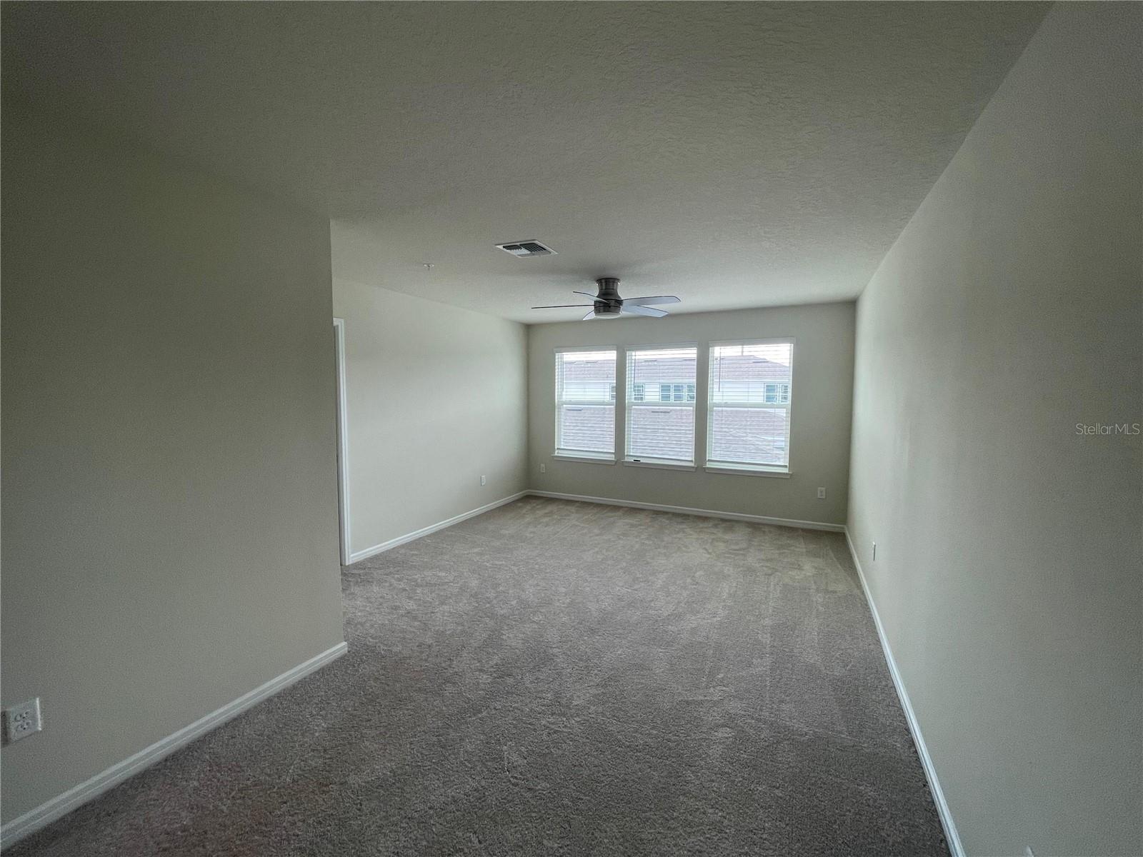 ISLES/LK NONA PH 3B - Residential Lease