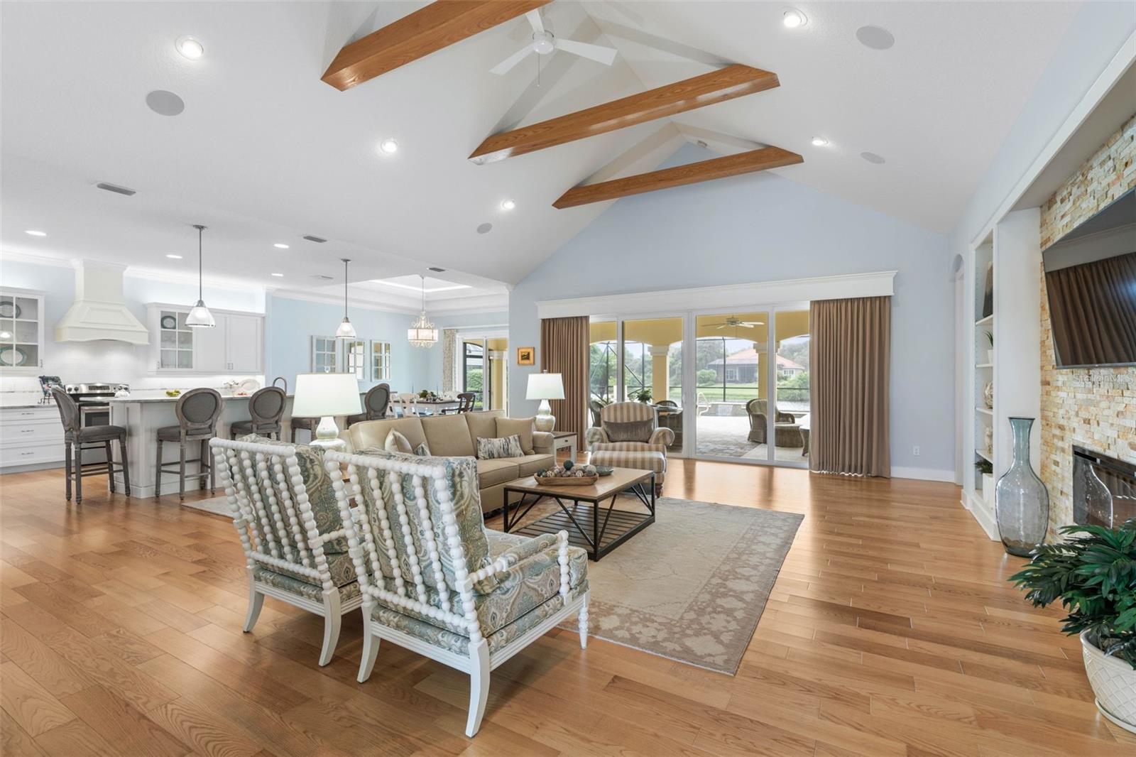 11 DRIFTWOOD LANE