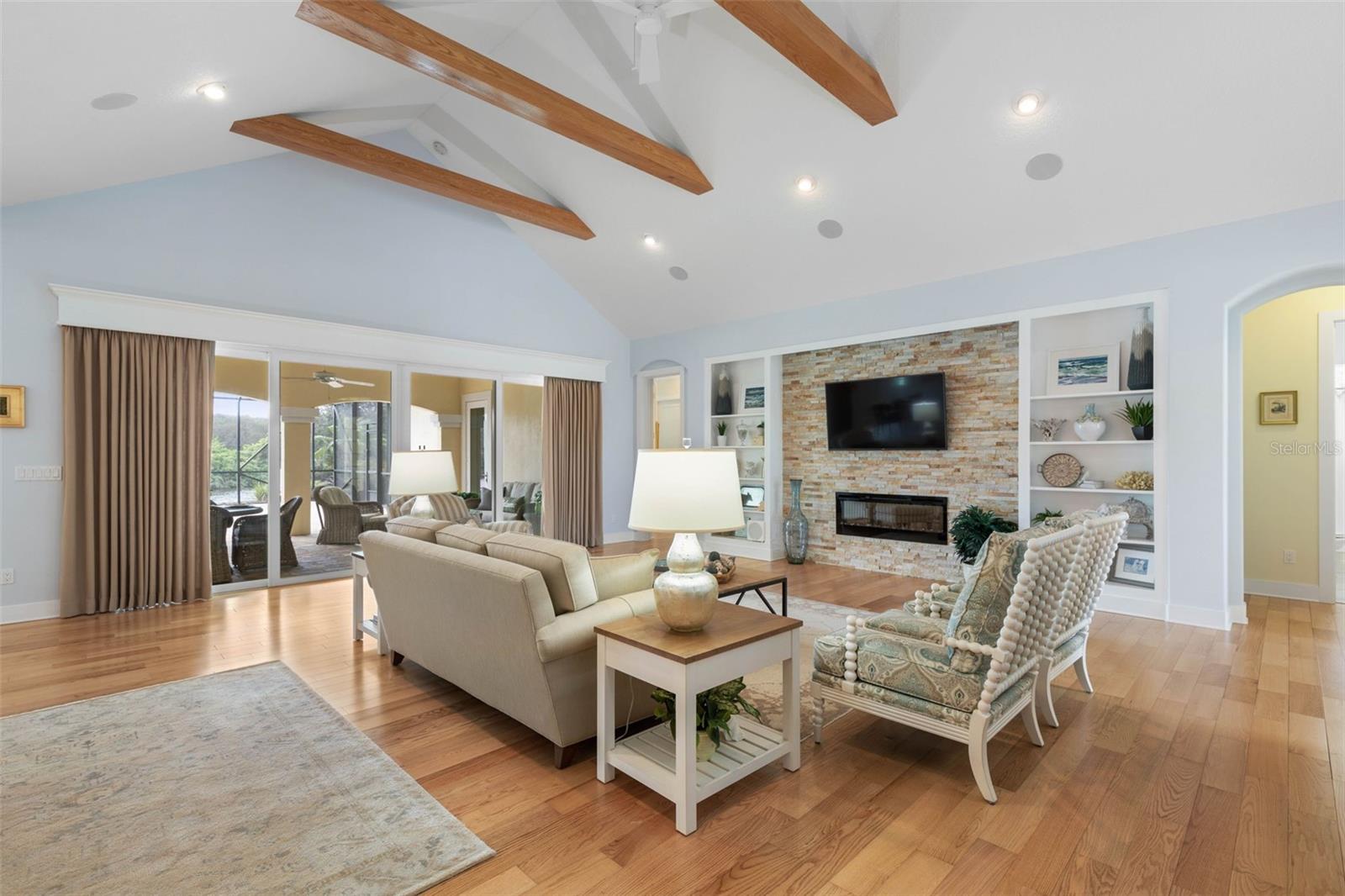 11 DRIFTWOOD LANE