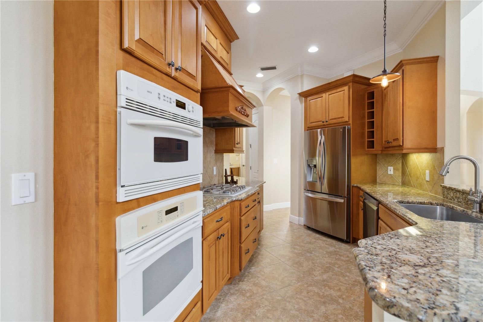 WILLOW CHASE - Residential