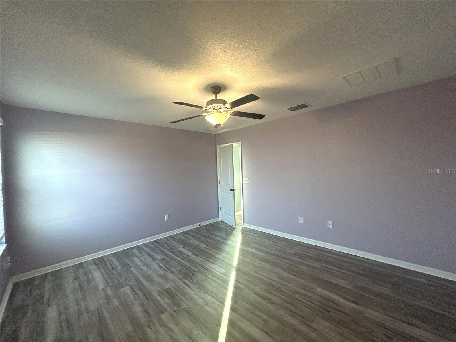 GLENCOVE/BAYPARK PH 2 - Residential Lease