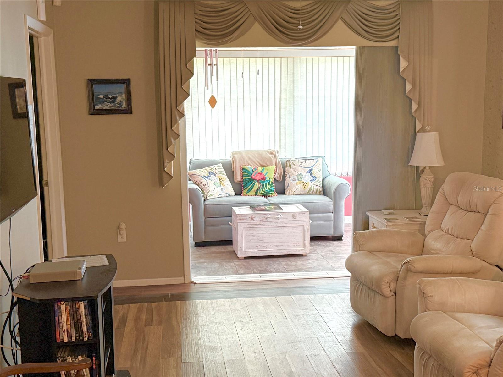 DESOTO SQUARE VILLAS PH I - Residential