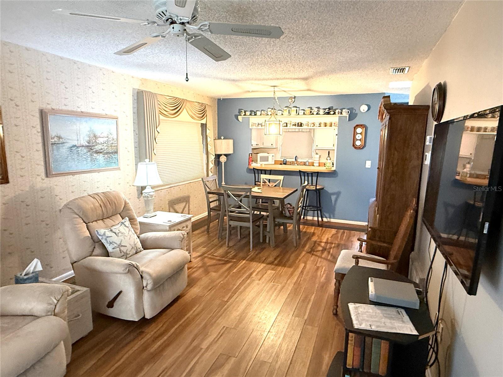 DESOTO SQUARE VILLAS PH I - Residential