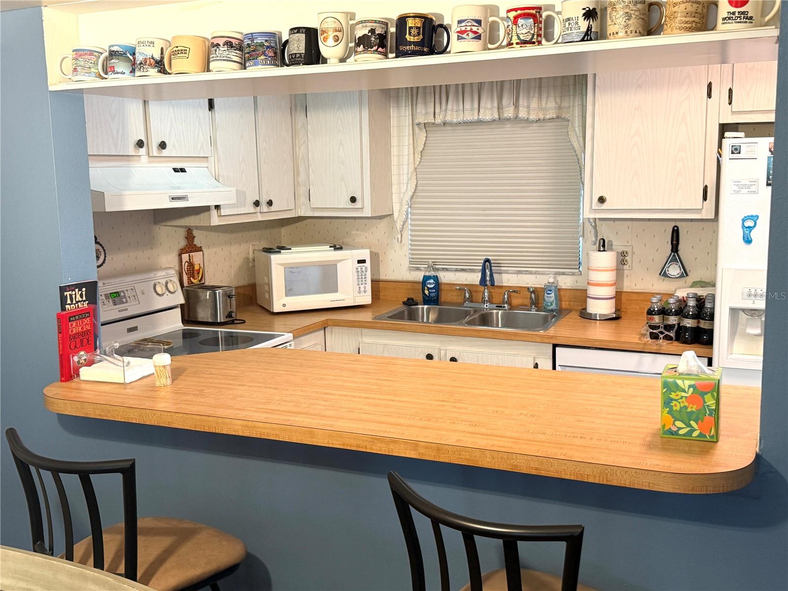 DESOTO SQUARE VILLAS PH I - Residential