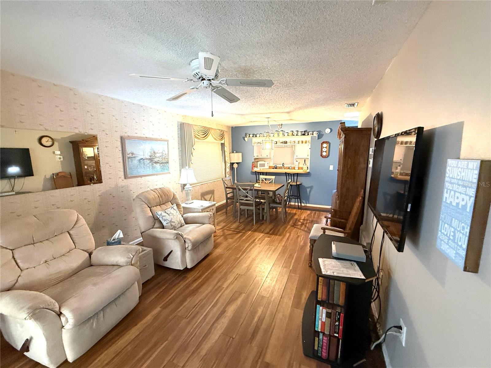 DESOTO SQUARE VILLAS PH I - Residential