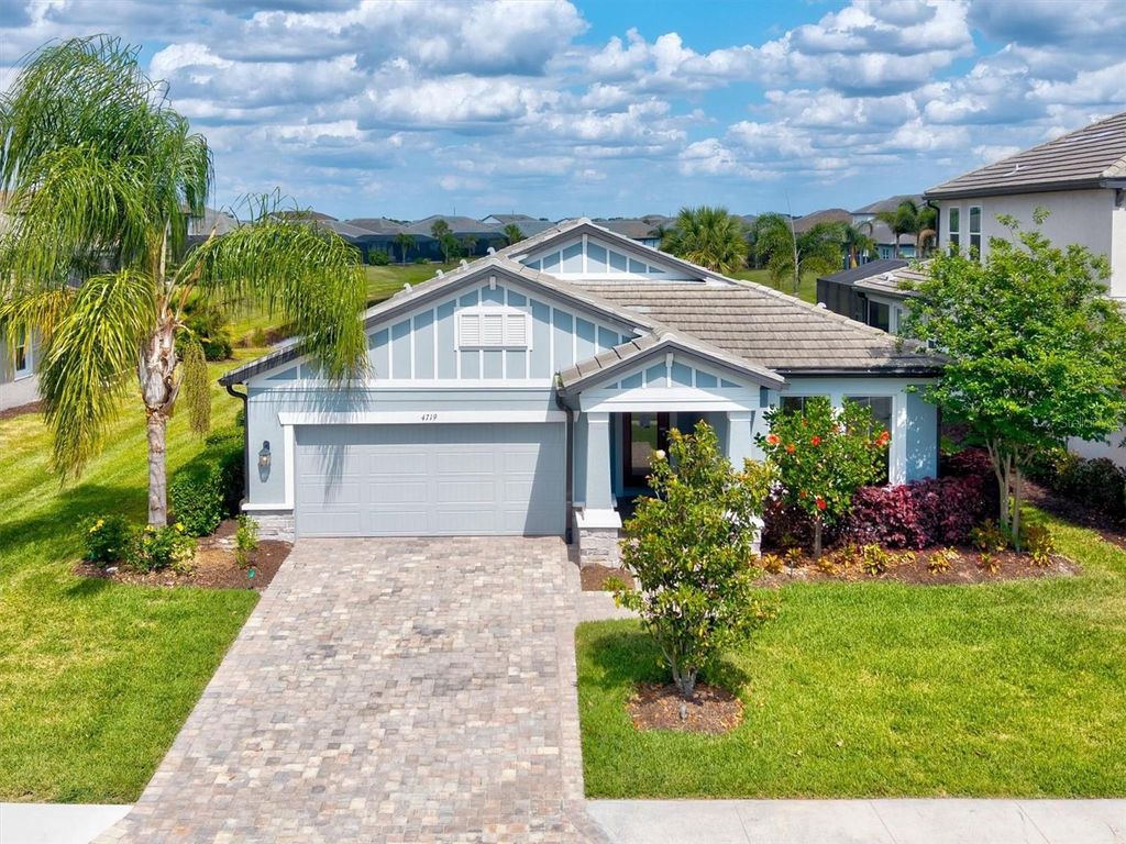 Photo of 4719 Winsome Way, Bradenton, FL 34211 (MLS # A4692233)