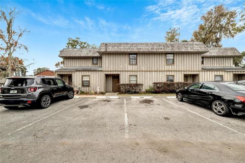 Tiny photo for 2826 NE 7th Street, Ocala, FL 34470 (MLS # O6312707)