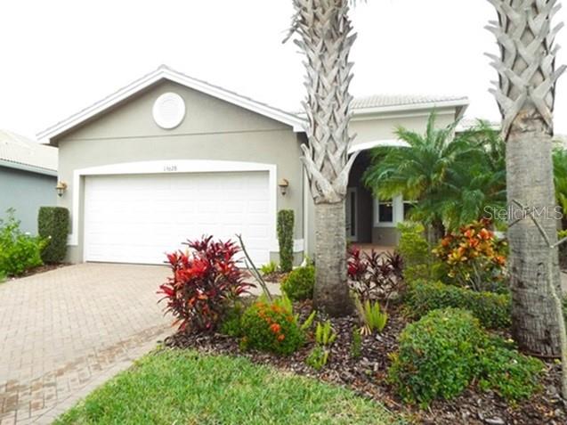 Photo 1 of 30 — 15628 AURORA LAKE CIRCLE, WIMAUMA, FL 33598