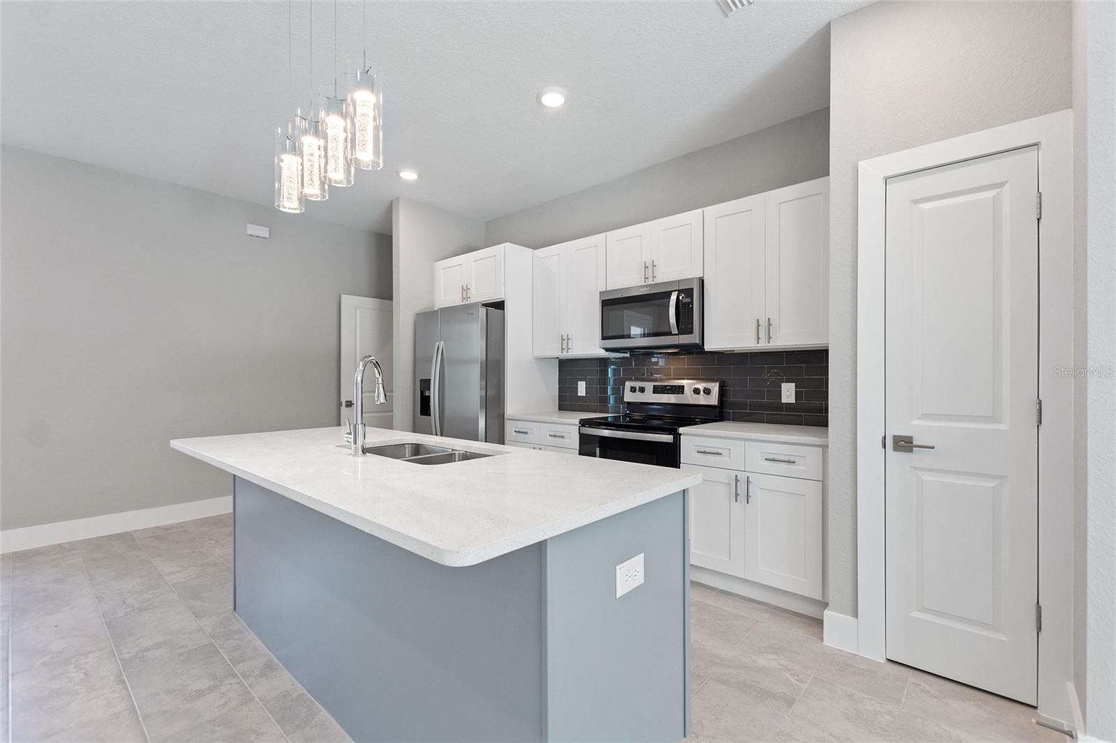 PORT CHARLOTTE SUB 35 - Residential Lease