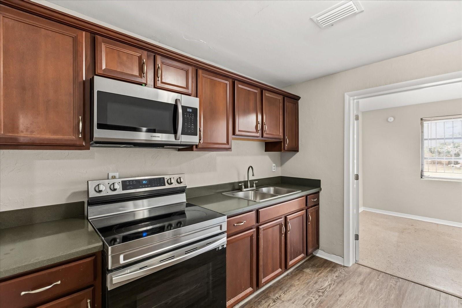 DAYTONA GARDENS - Residential