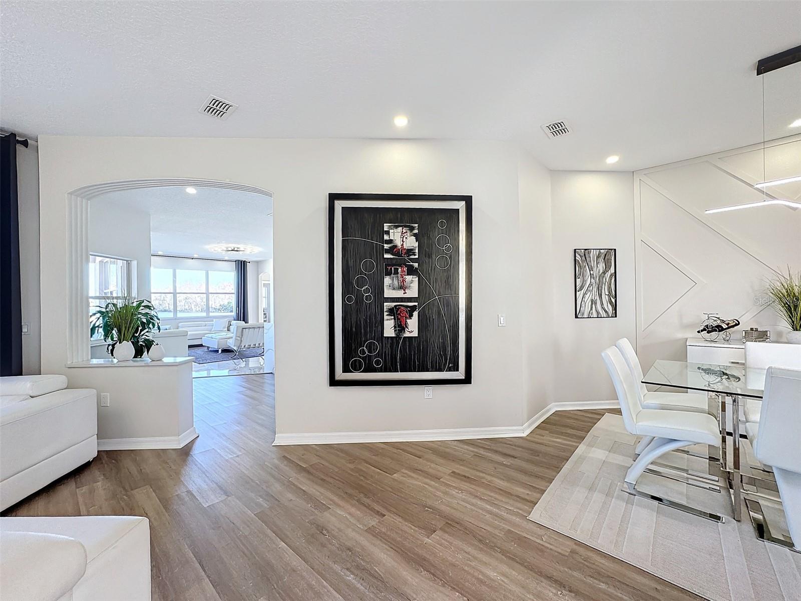 2621 LOOKOUT