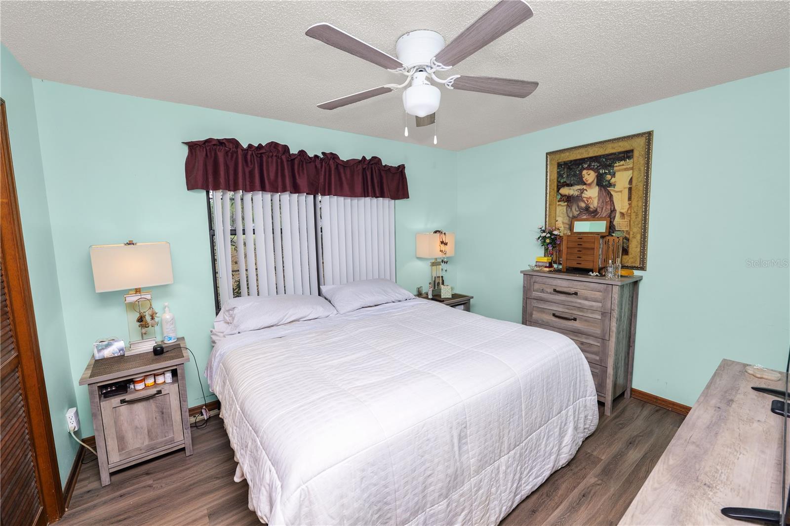 MOLL ACRES - Residential