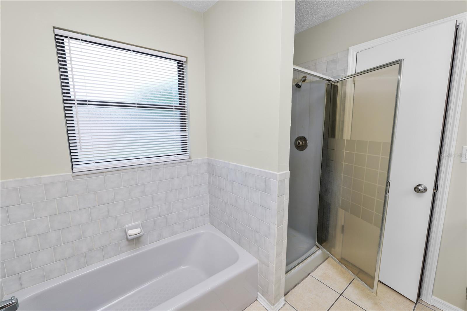 MOLL ACRES - Residential