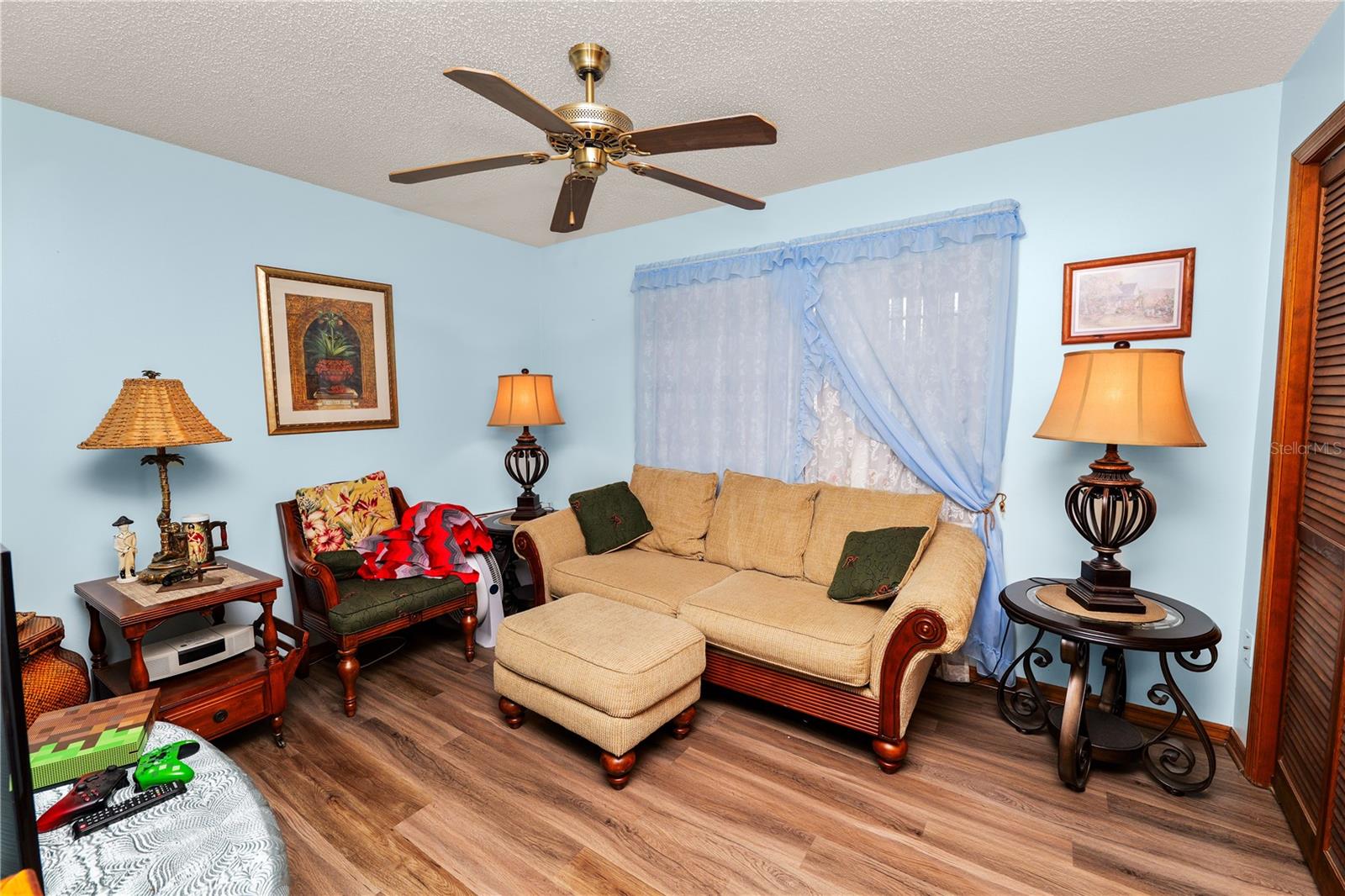 MOLL ACRES - Residential