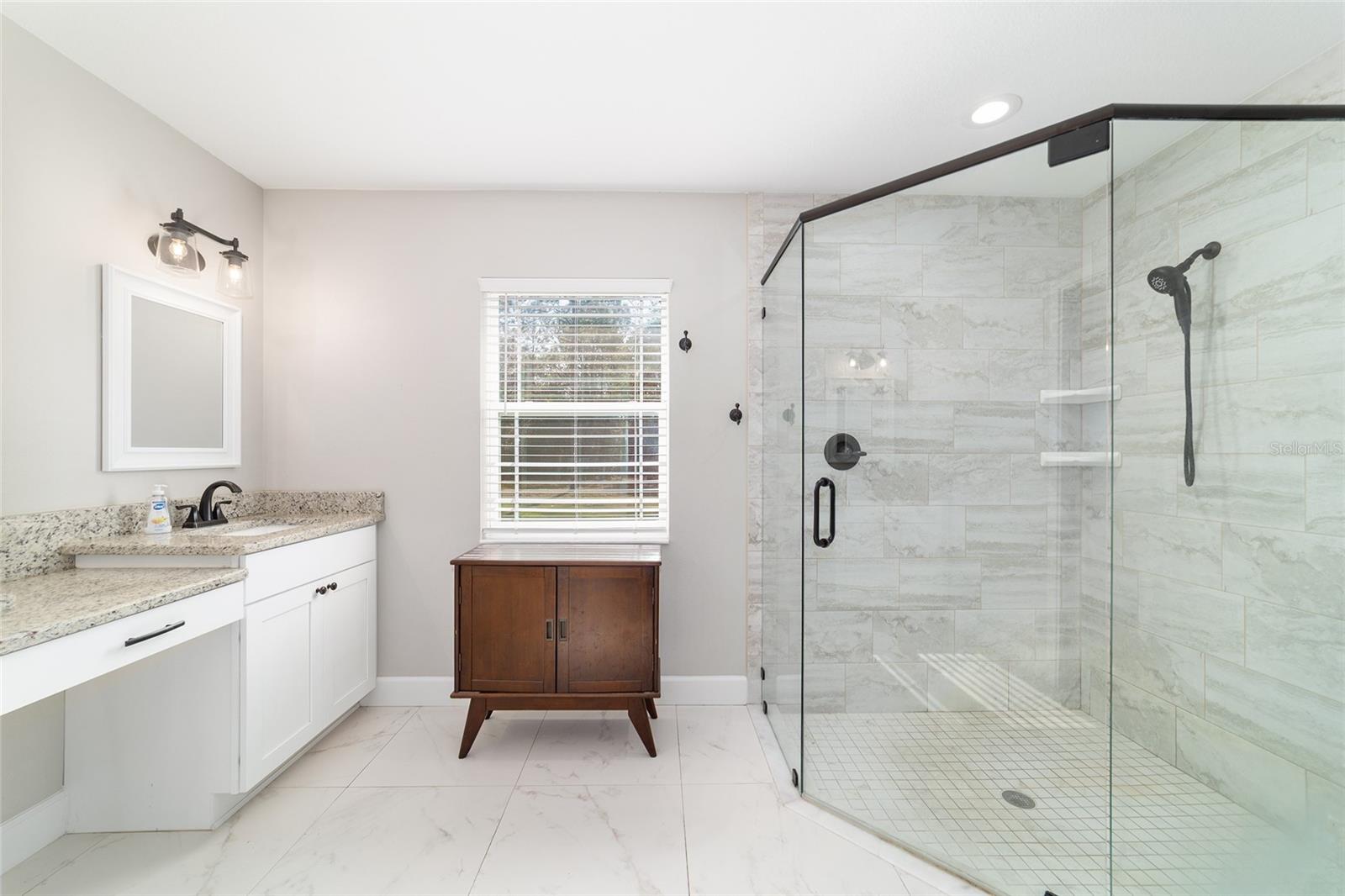 ROLLING HILLS UN 03 - Residential