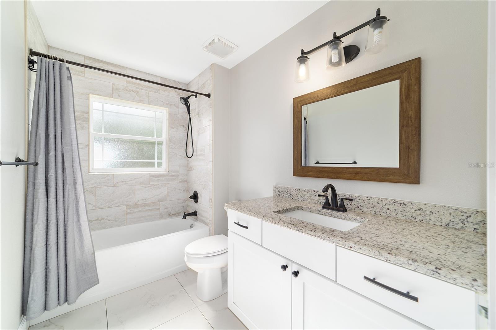 ROLLING HILLS UN 03 - Residential