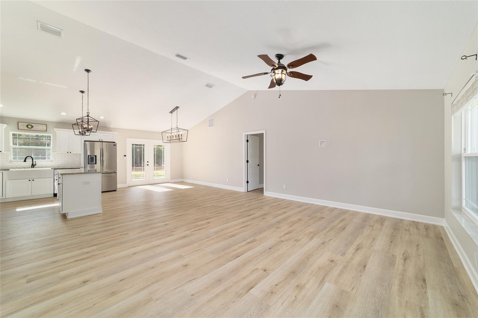 ROLLING HILLS UN 03 - Residential