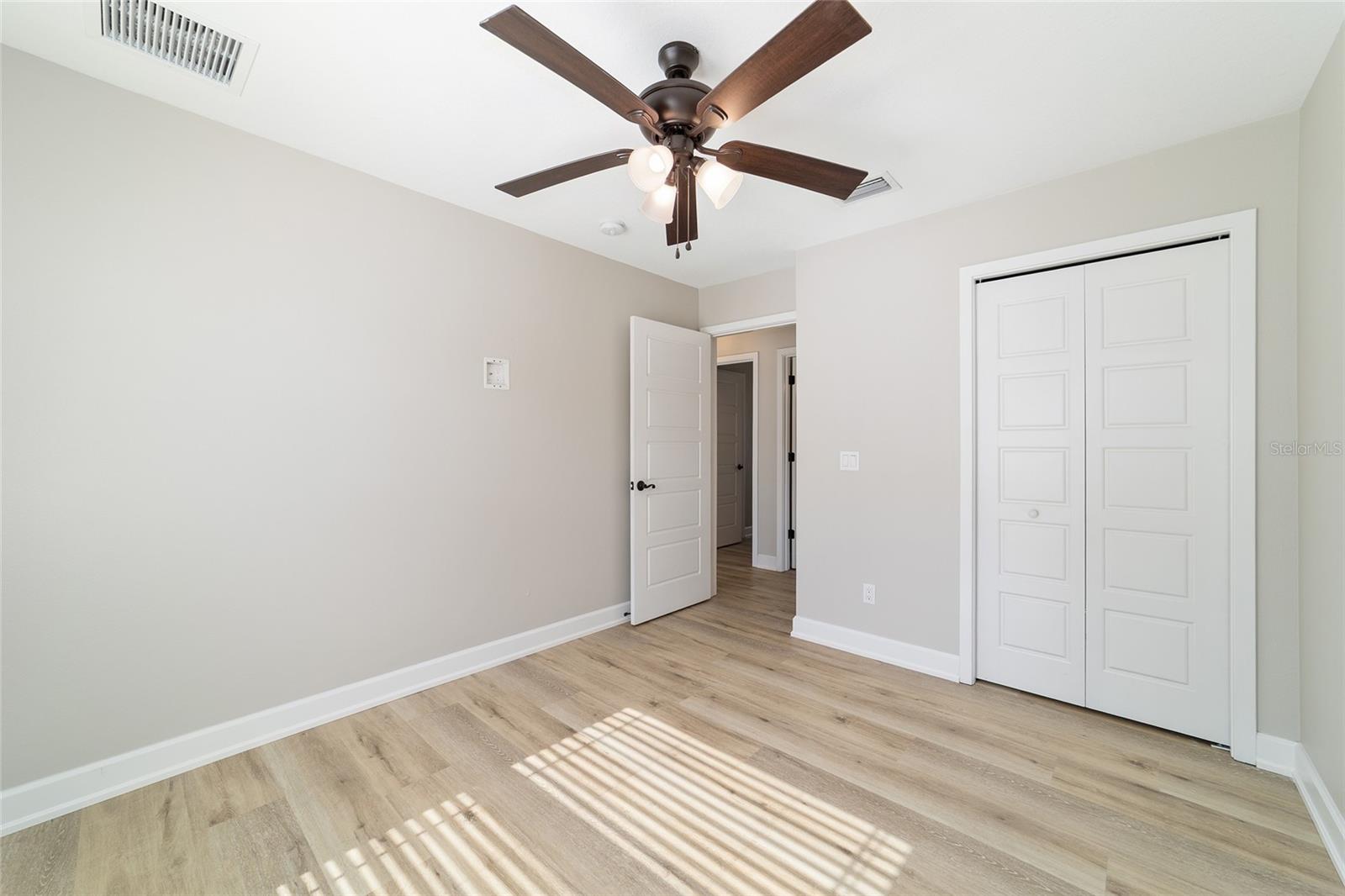 ROLLING HILLS UN 03 - Residential