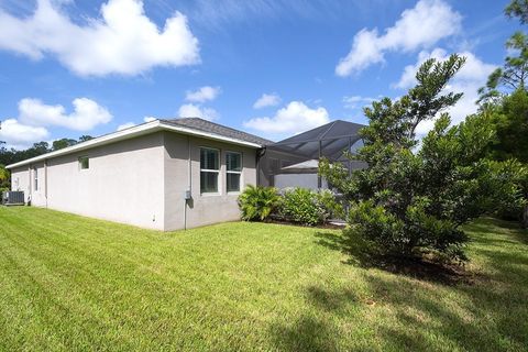 A home in PARRISH