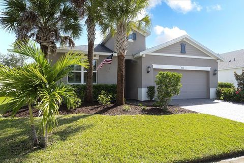 A home in PARRISH