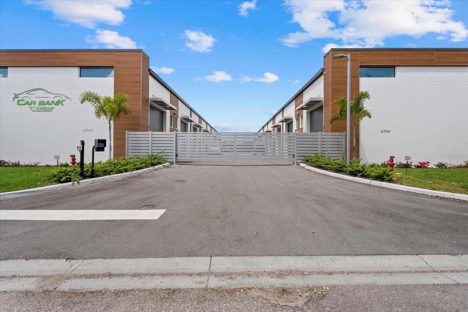 CAR BANK SRQ - Residential