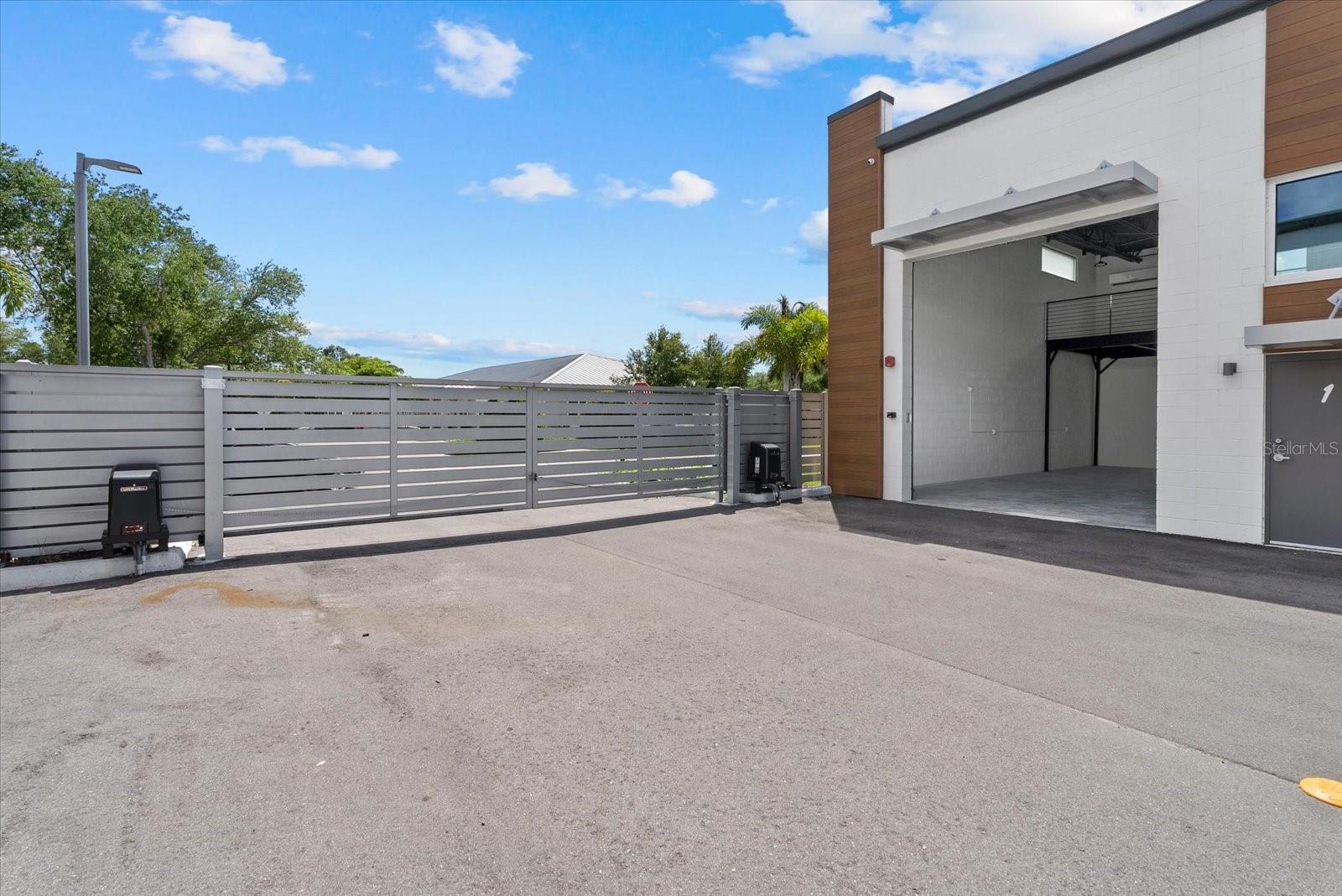 CAR BANK SRQ - Residential