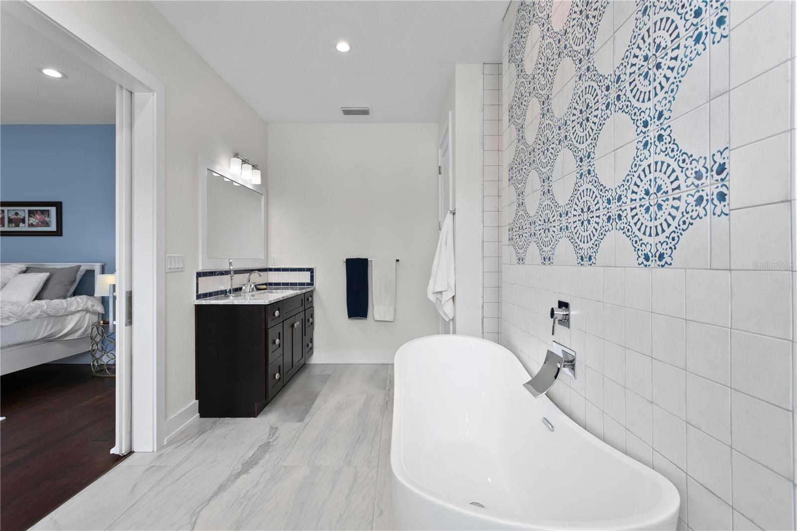 SNELL ISLE BRIGHTWATERS SEC 1 REP - Residential