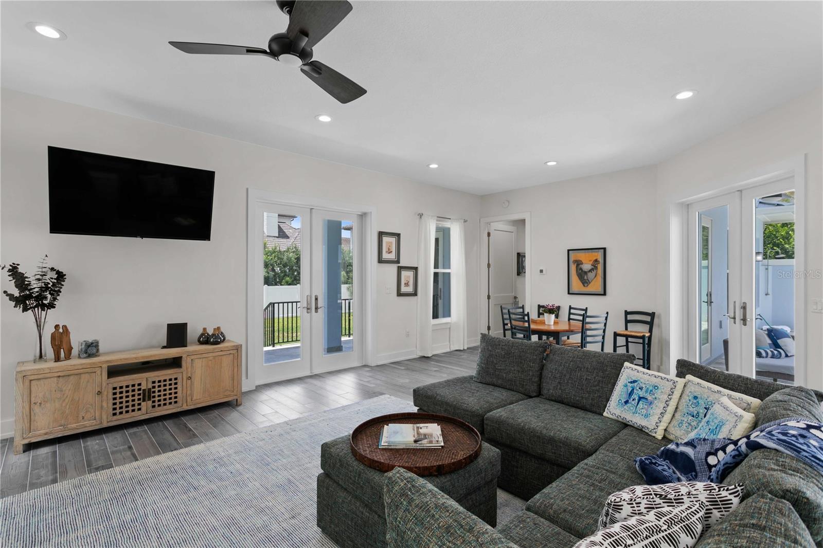 SNELL ISLE BRIGHTWATERS SEC 1 REP - Residential