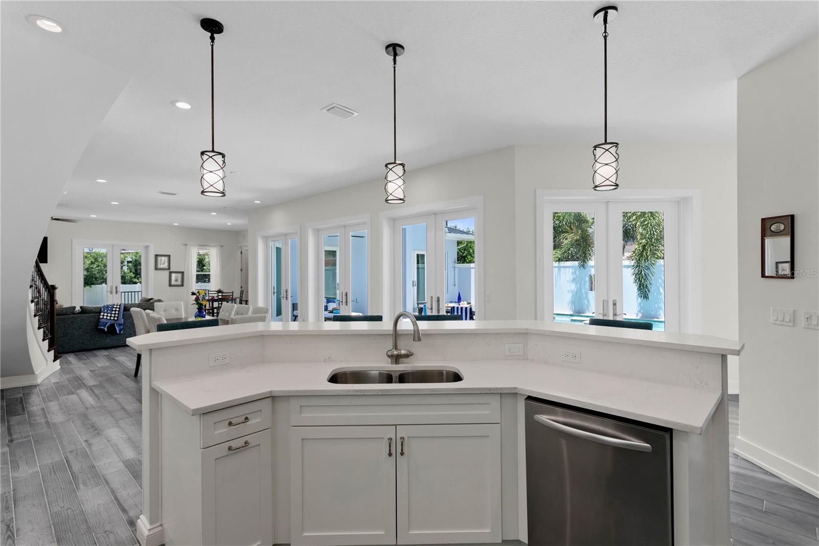 SNELL ISLE BRIGHTWATERS SEC 1 REP - Residential