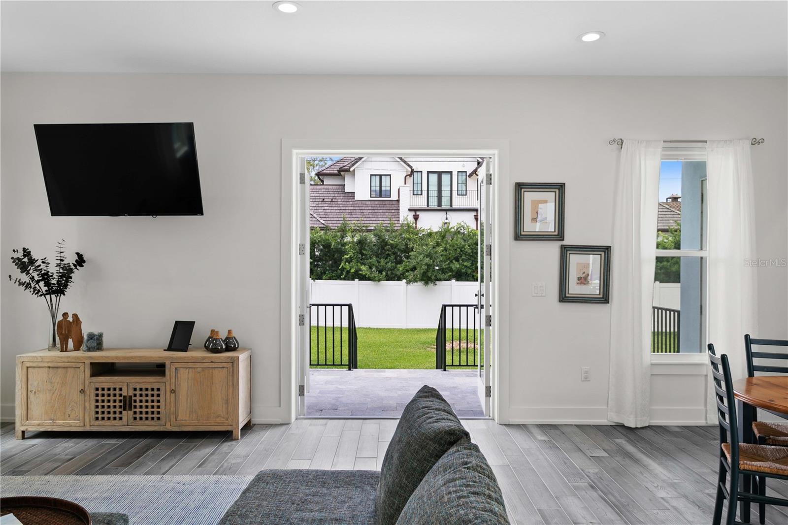 SNELL ISLE BRIGHTWATERS SEC 1 REP - Residential