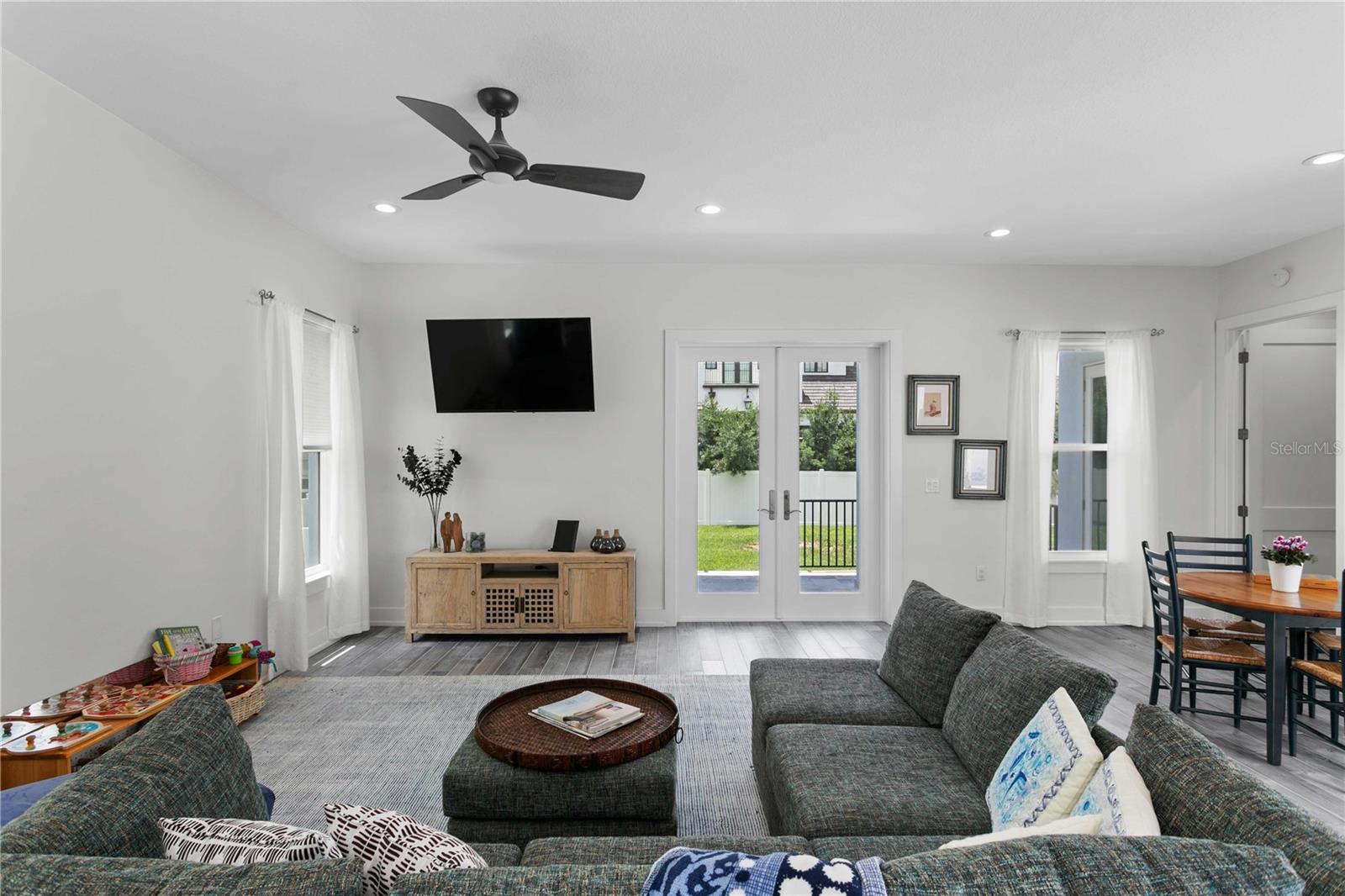 SNELL ISLE BRIGHTWATERS SEC 1 REP - Residential