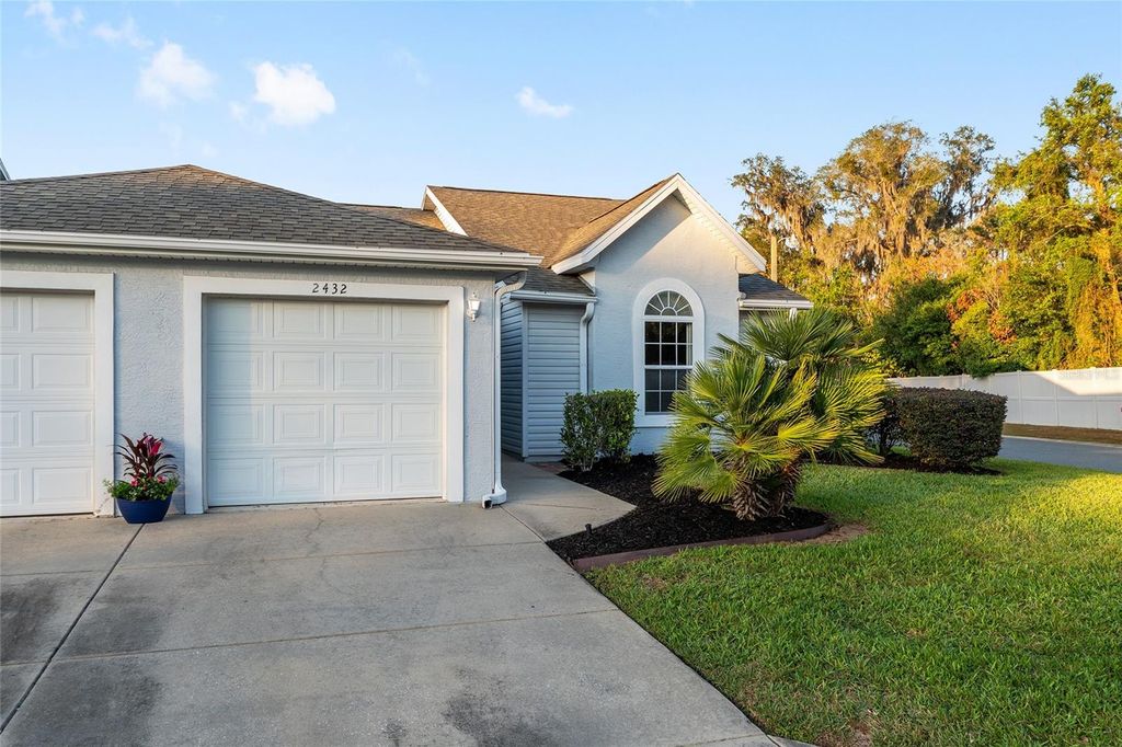 Photo of 2432 SE 18th Circle, Ocala, FL 34471 (MLS # OM714388)