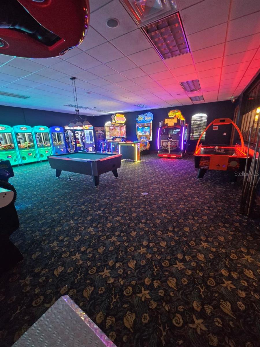 PARADISE PALMS RESORT PH 2 - Residential Lease