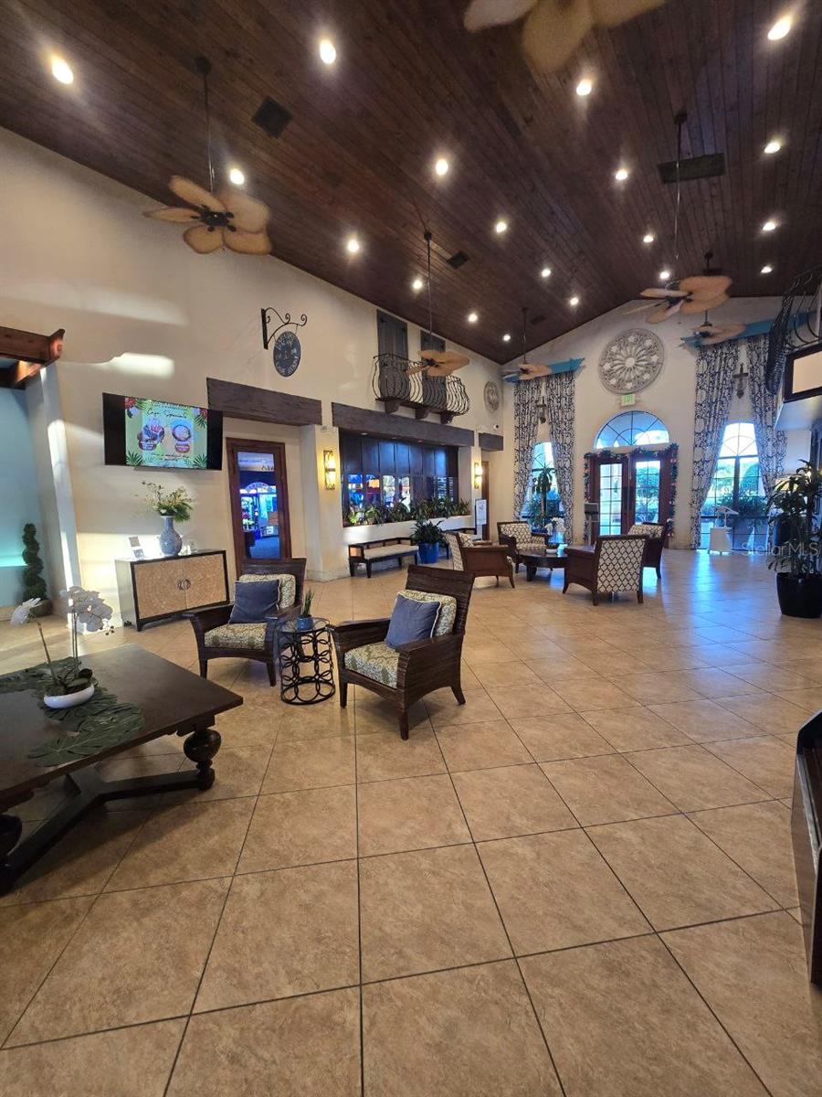 PARADISE PALMS RESORT PH 2 - Residential Lease