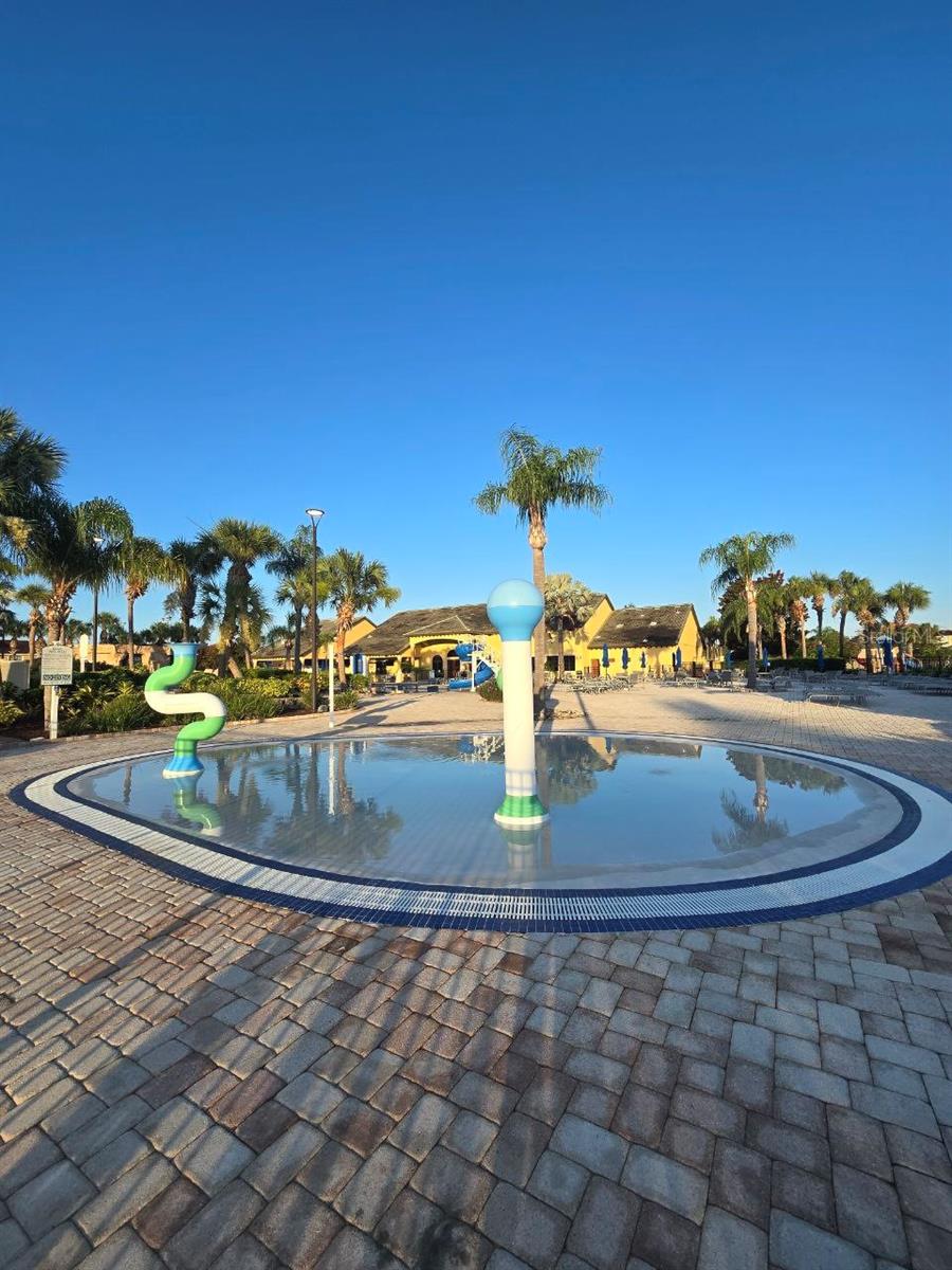 PARADISE PALMS RESORT PH 2 - Residential Lease