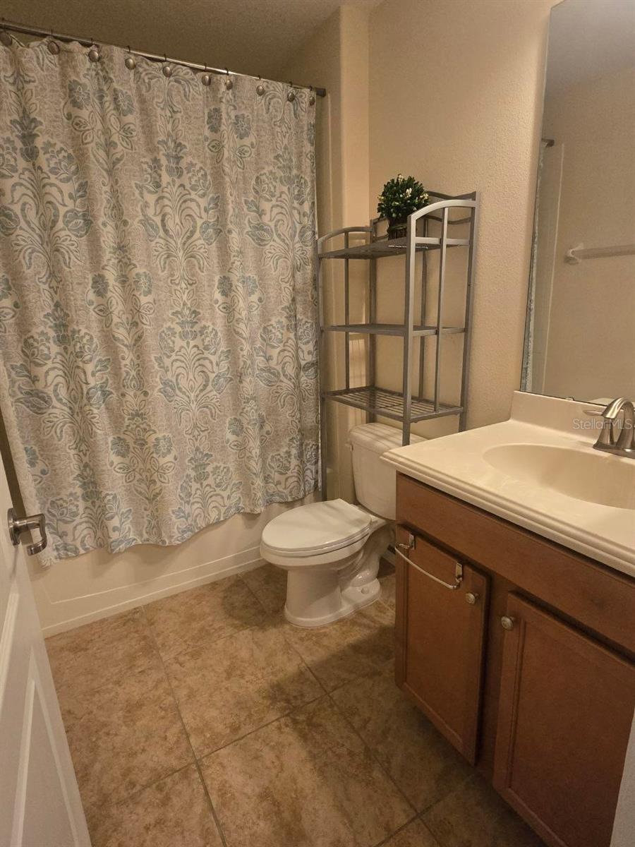 PARADISE PALMS RESORT PH 2 - Residential Lease