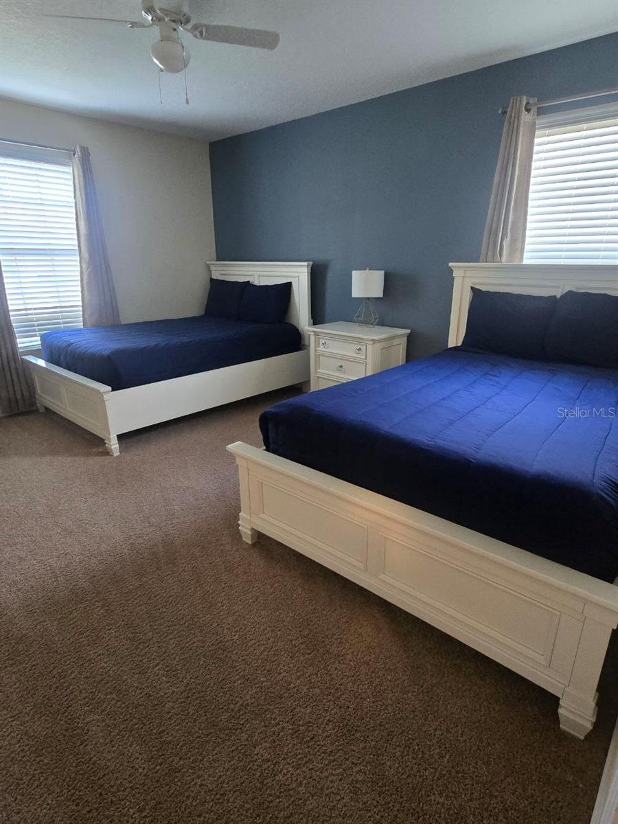 PARADISE PALMS RESORT PH 2 - Residential Lease