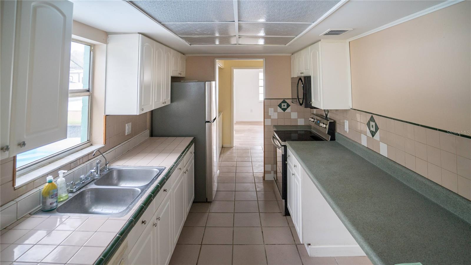 LAS BRISAS - Residential