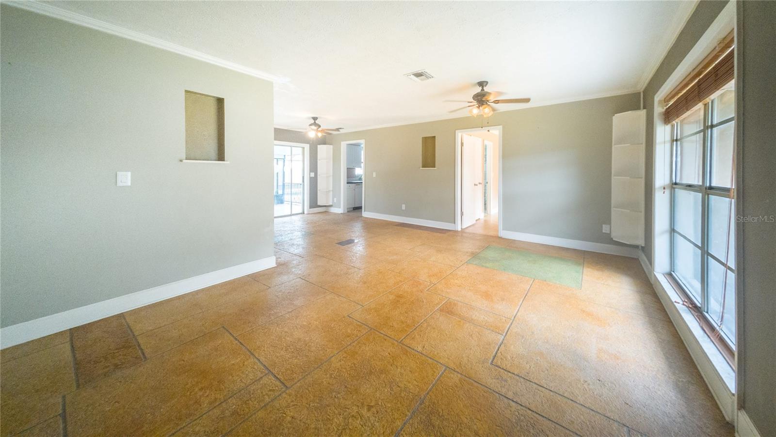 3320 LAS BRISAS DRIVE