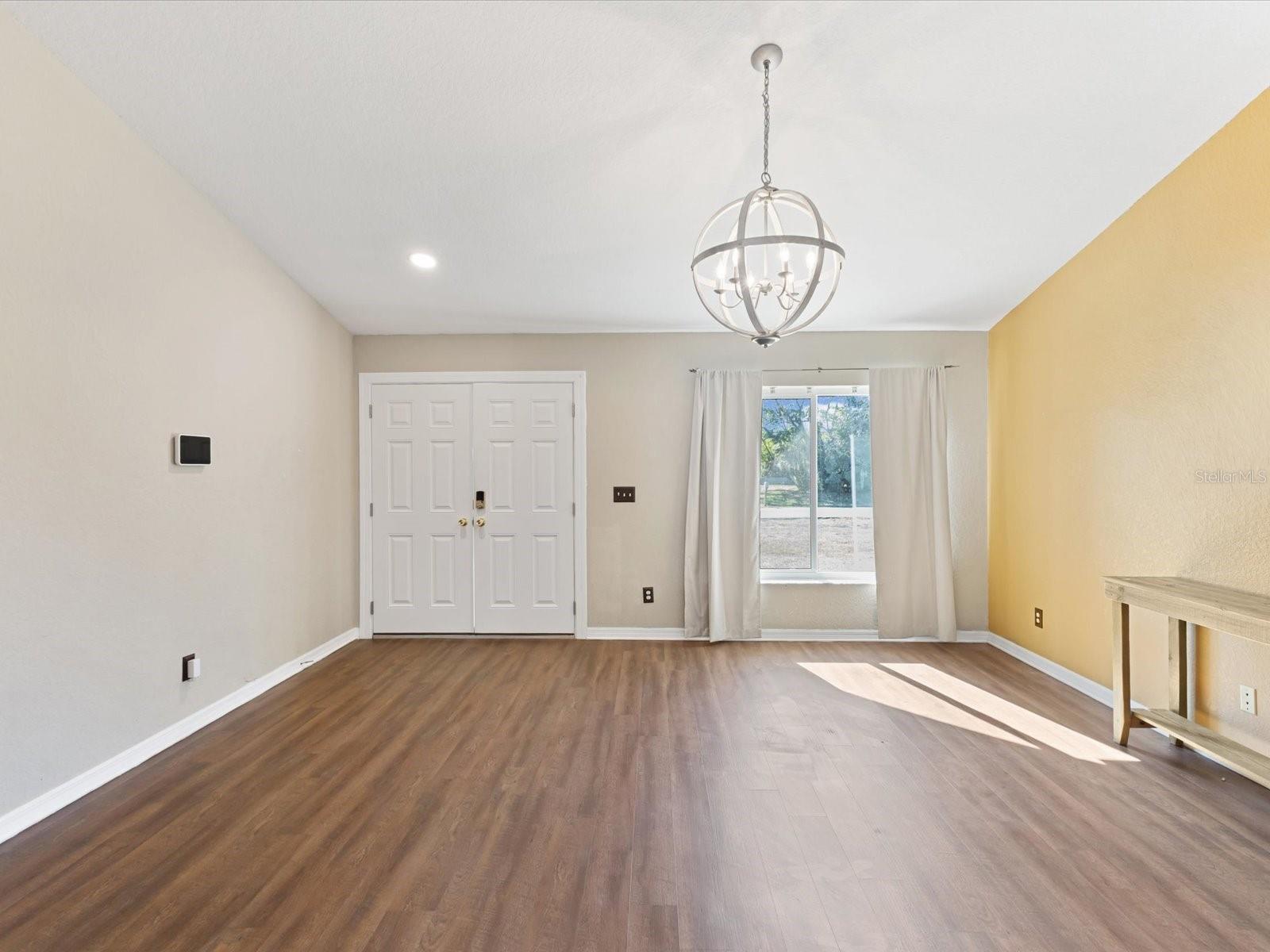 SPRING HILL - Residential