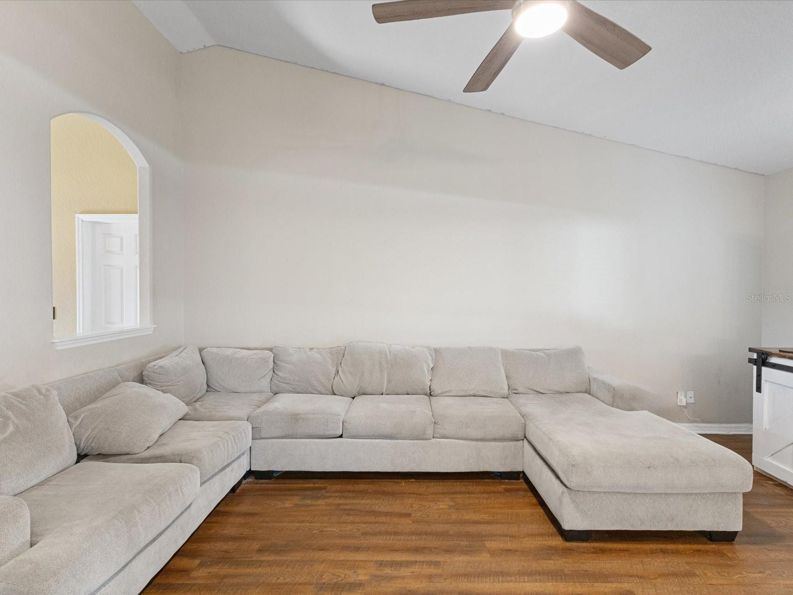 SPRING HILL - Residential