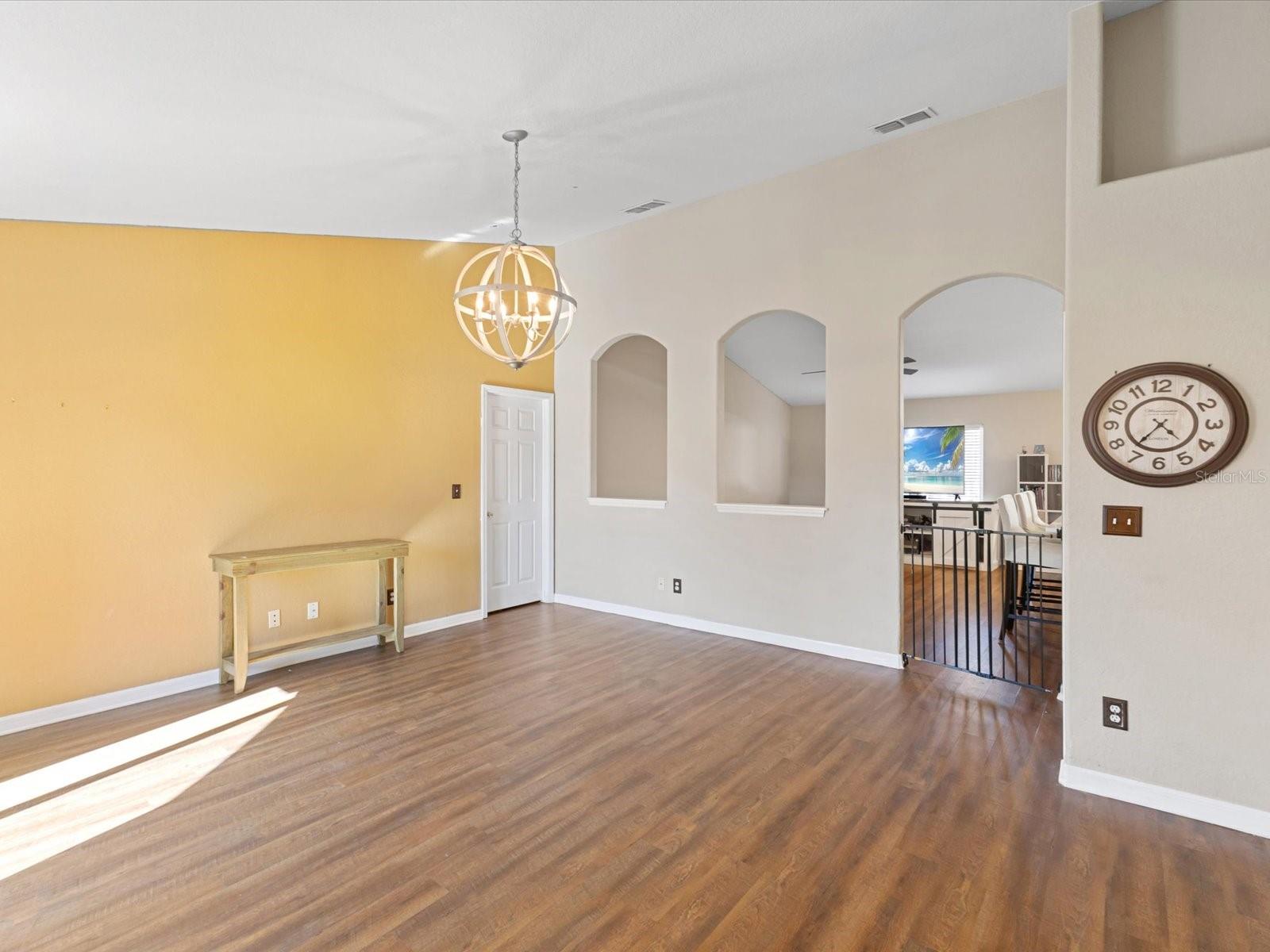 SPRING HILL - Residential