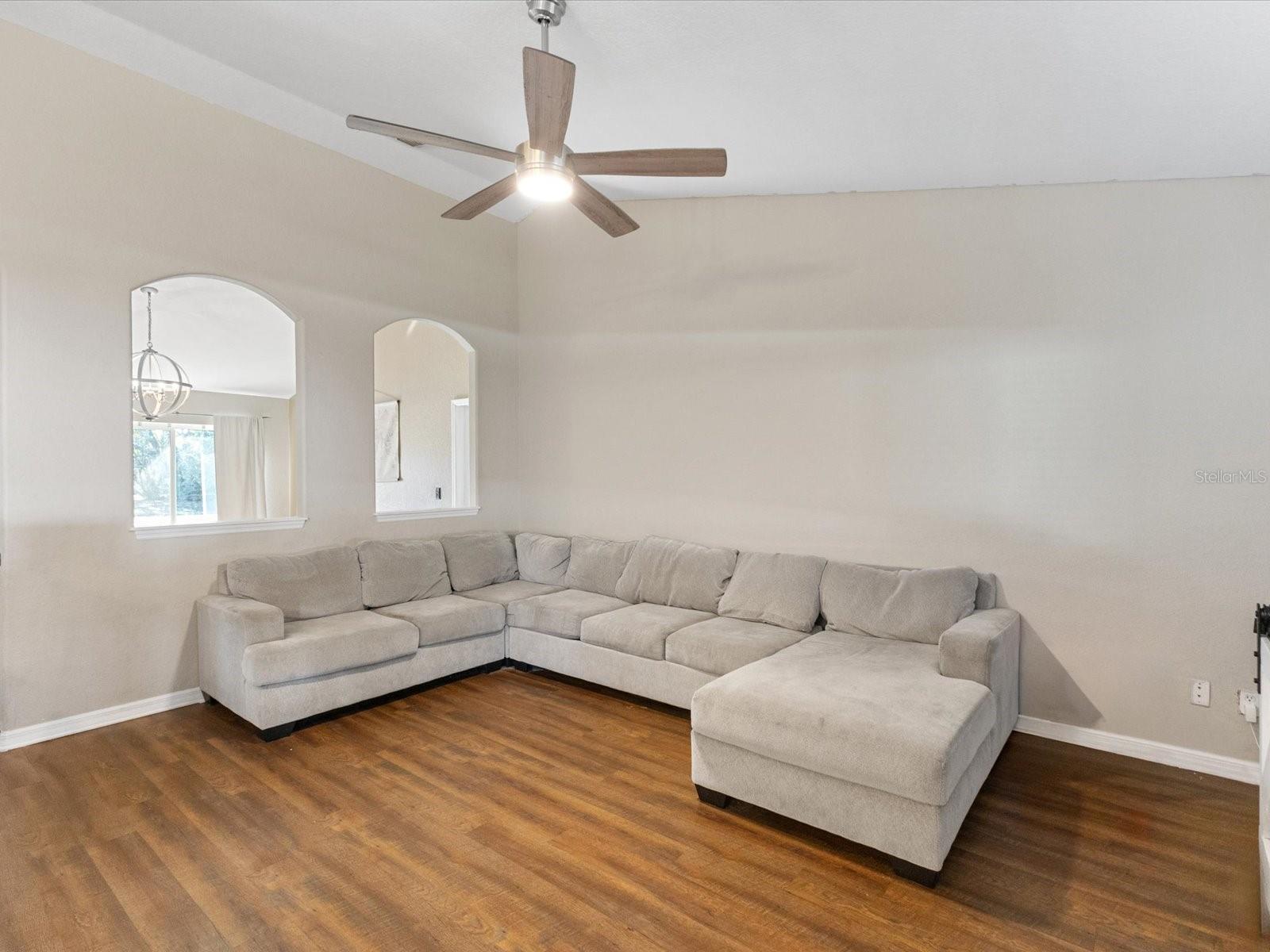 SPRING HILL - Residential